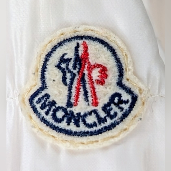 MONCLER NANCY HOODED PEPLUM GIRLS JACKET - Picture 3 of 6